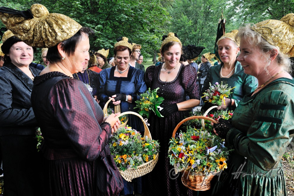 procession to the church in traditional clothes