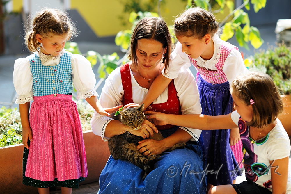 mother and her three daughters and cat