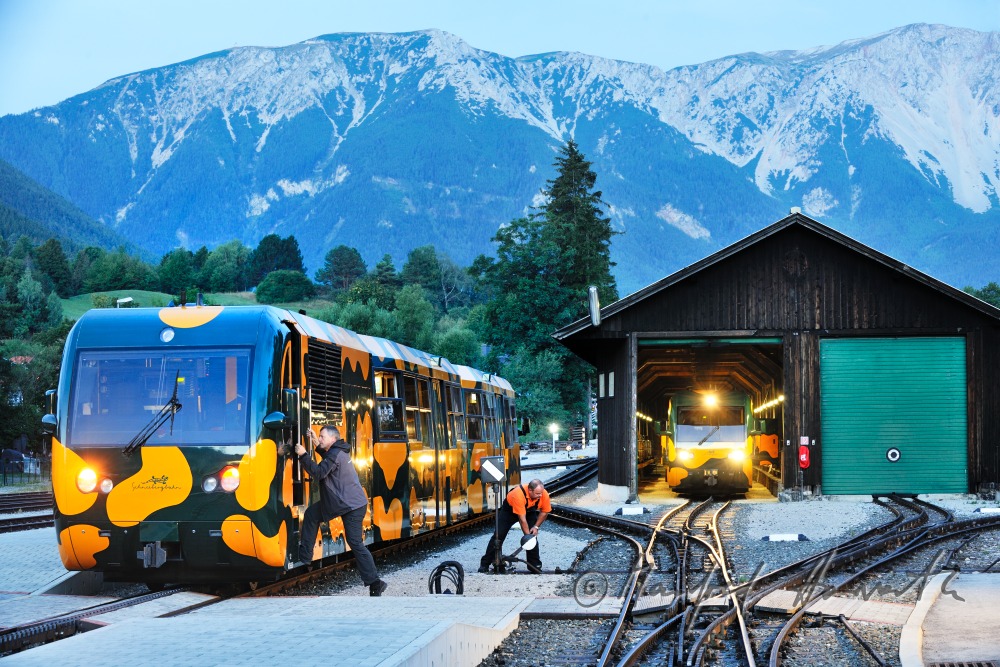 cog railway in the railwaystation of 