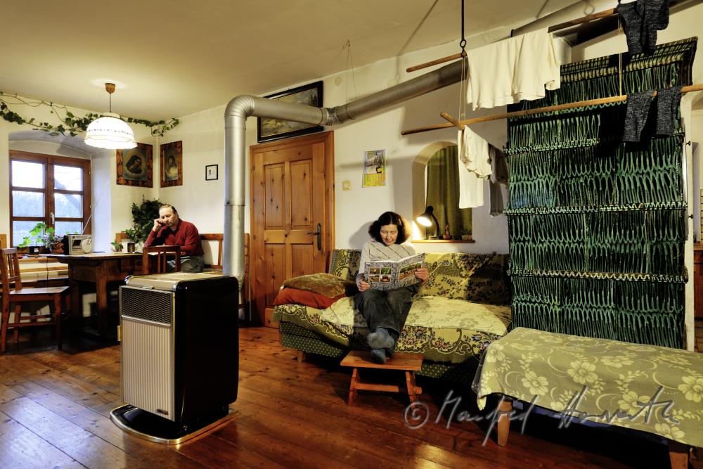 Lisl and Hubert Ederbauer in their living room