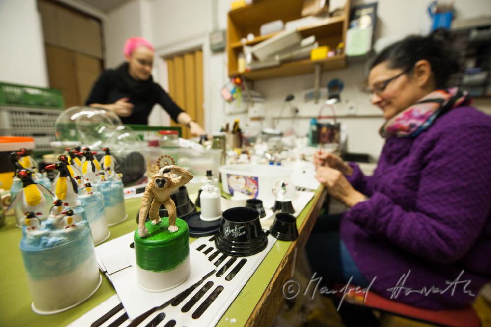 production of snow globes