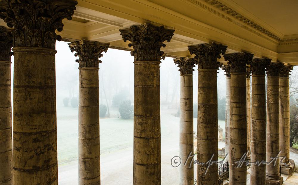 classicistic columns of the portico
