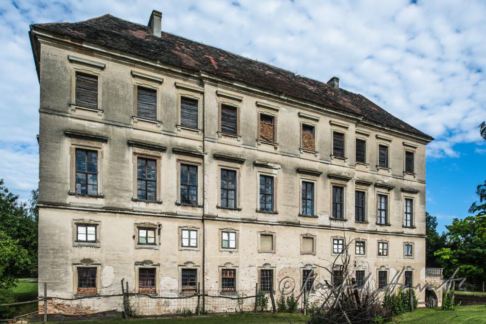 southern fassade of Castle Thürnthal