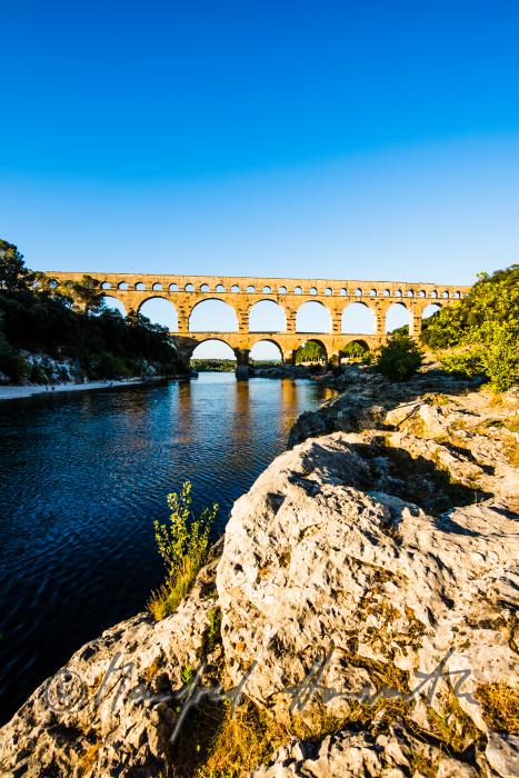 roman aqueduct  