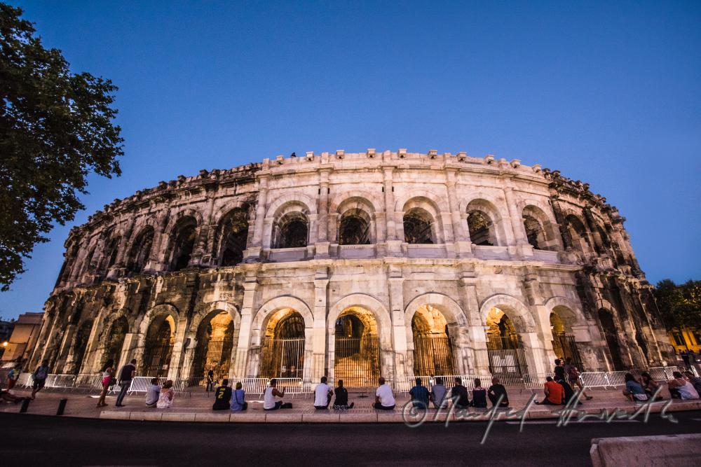 Roman amphitheater: 