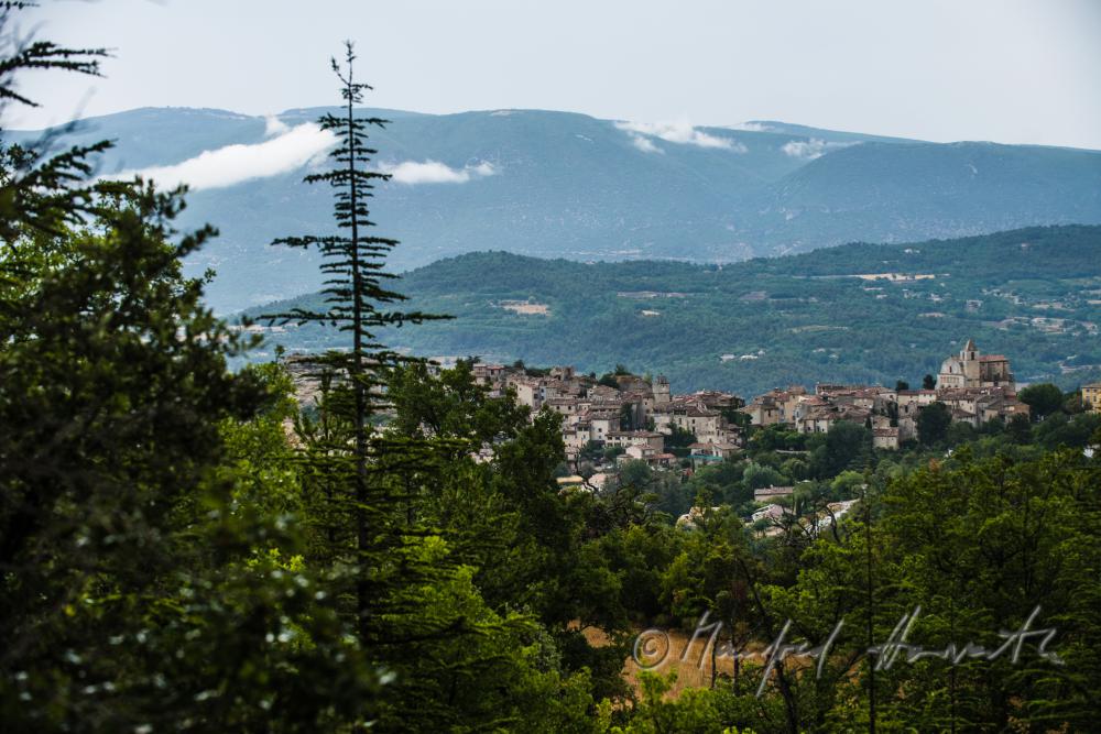 natural park Luberon and the mountain ridge Luberon