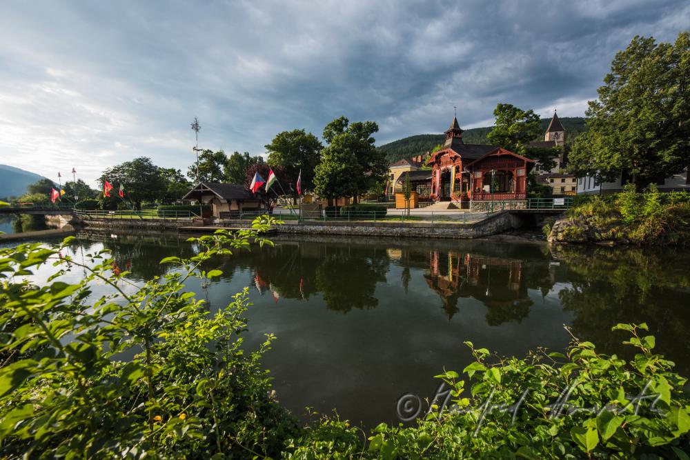 park on the river Schwarza and wooden Art Deco- pavillon