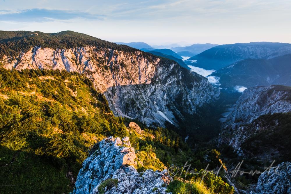 view into the valley 