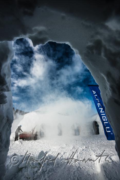 entrance of the Igloo-Hotel