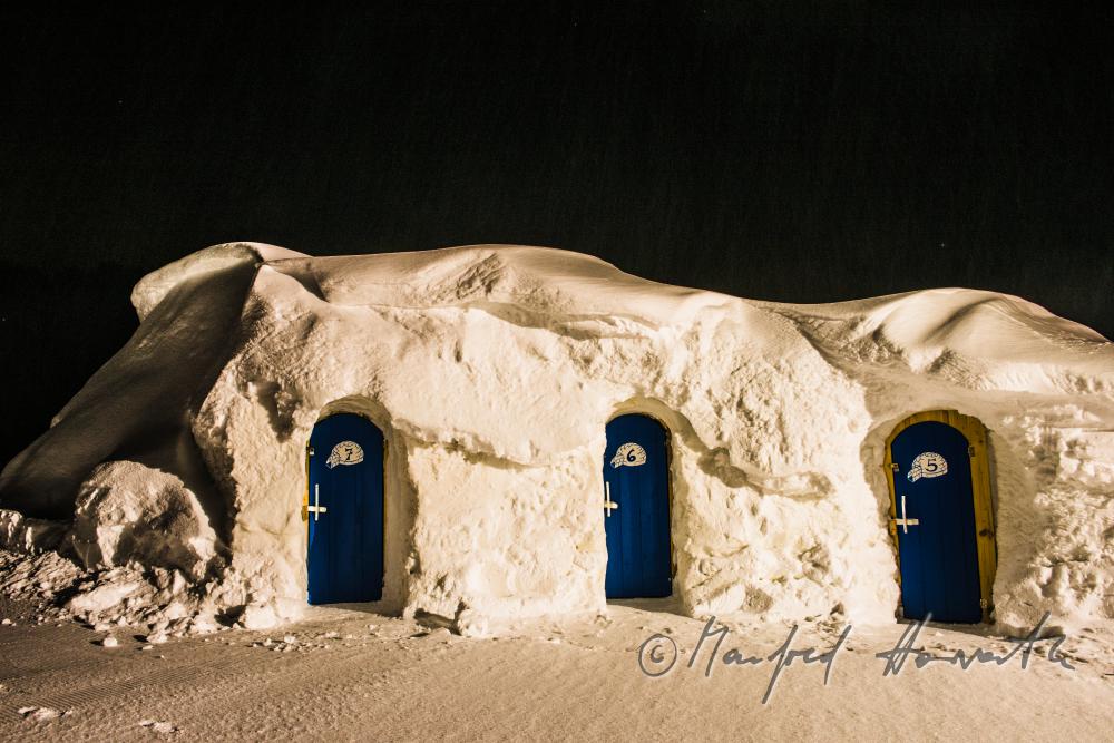 igloo hotels at the 