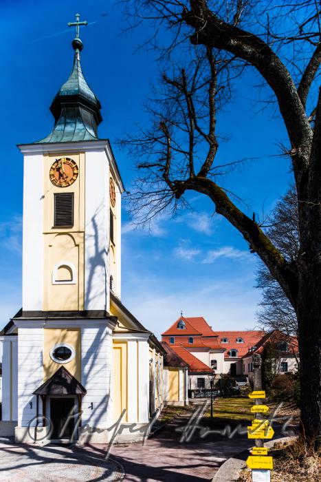 church and Castle Gutenbrunn on the main square of the small town