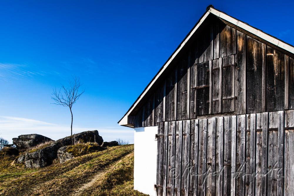 granite boulders and barn