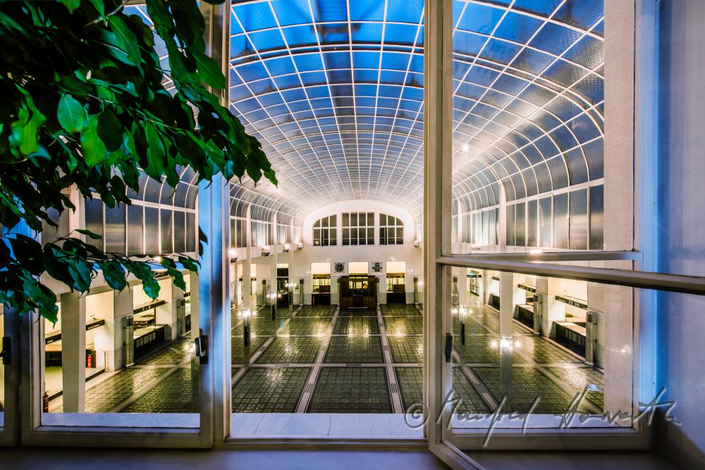 main hall in the Wiener Postsparkasse building