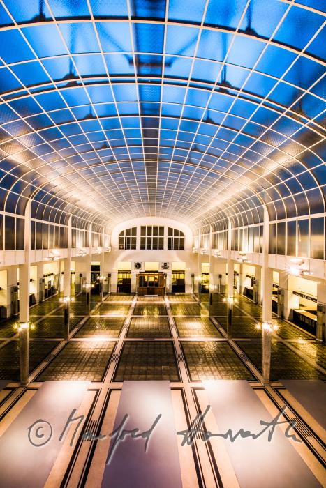 main hall in the Wiener Postsparkasse building